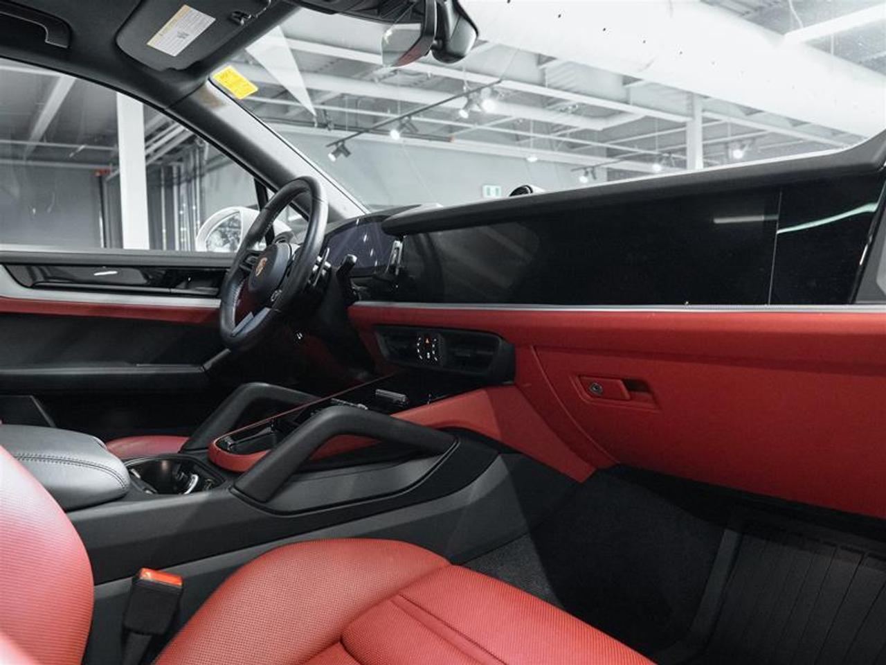2024 Porsche Cayenne S AWD Photo