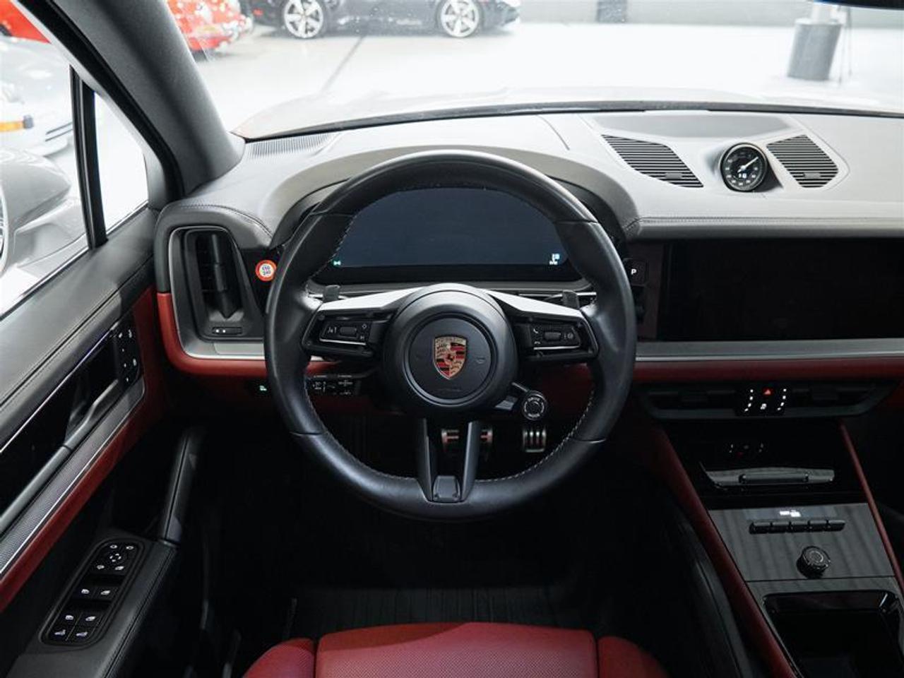 2024 Porsche Cayenne S AWD Photo
