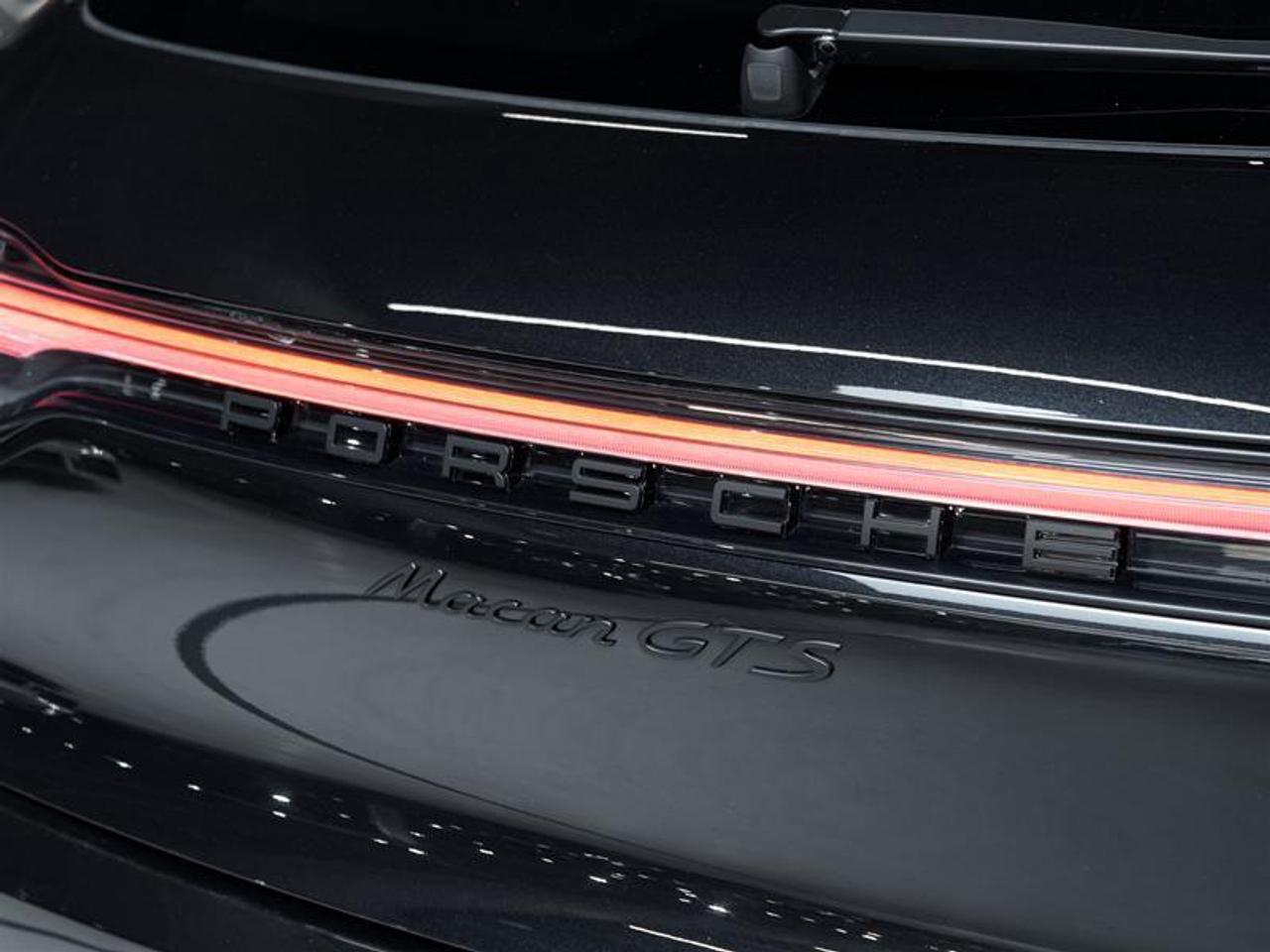2023 Porsche Macan GTS Photo