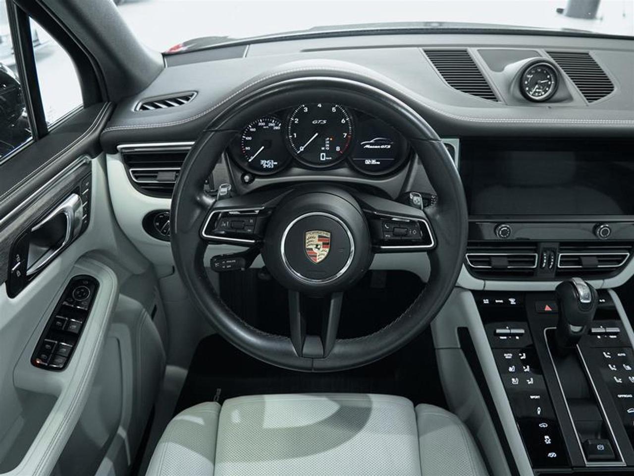 2023 Porsche Macan GTS Photo