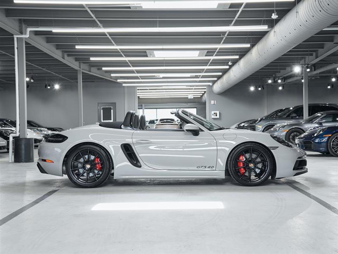 2024 Porsche 718 Boxster GTS 4.0 Roadster Photo4