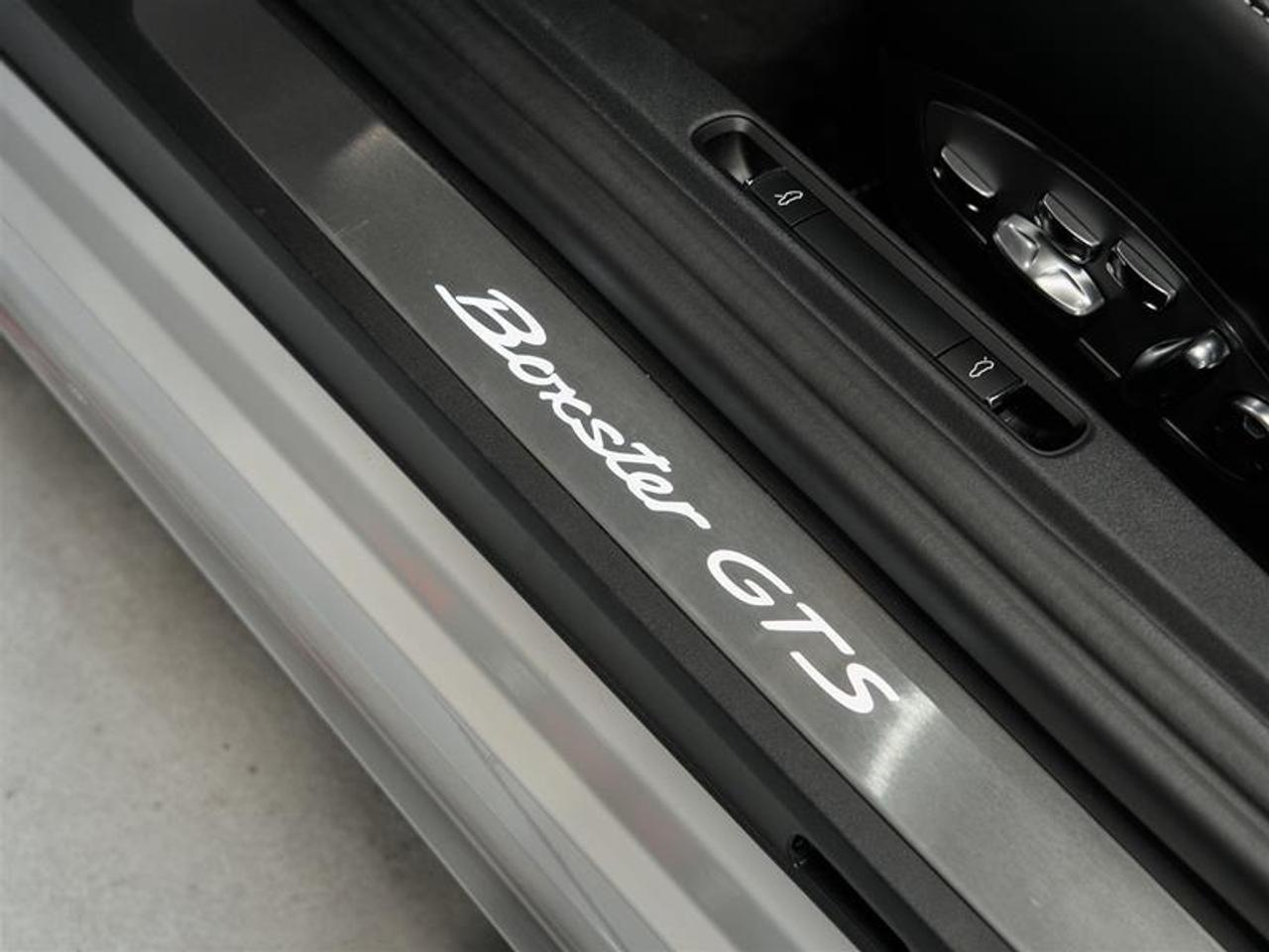 2024 Porsche 718 Boxster GTS 4.0 Roadster Photo
