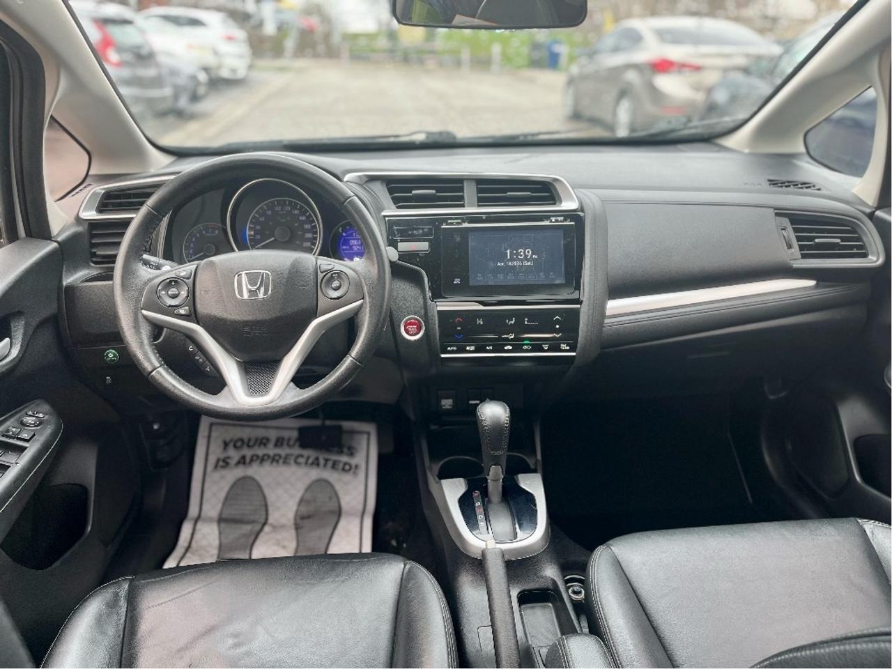 2017 Honda Fit EXL LEATHER CERTIFIED Photo