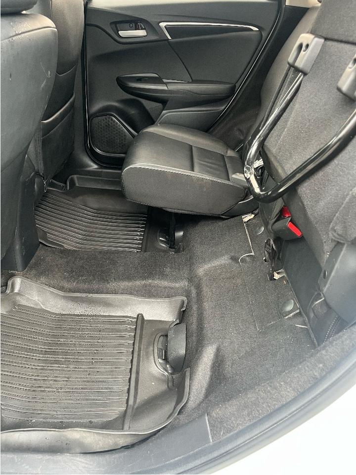 2017 Honda Fit EXL LEATHER CERTIFIED Photo