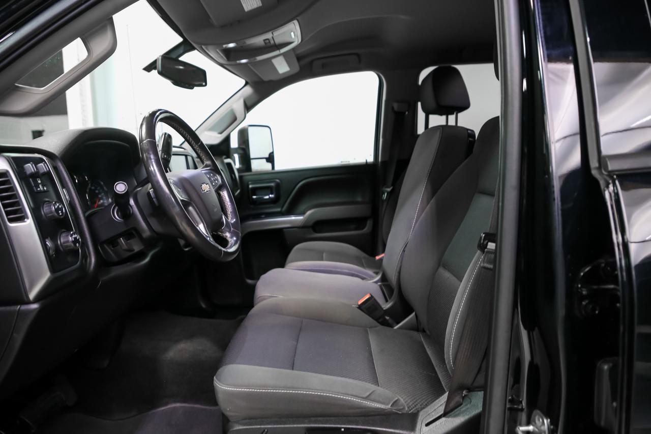 2016 Chevrolet SILVERADO 2500HD 4WD CREW CAB LT 6.0L V8 NOACCIDENT 6PASSENGER Photo