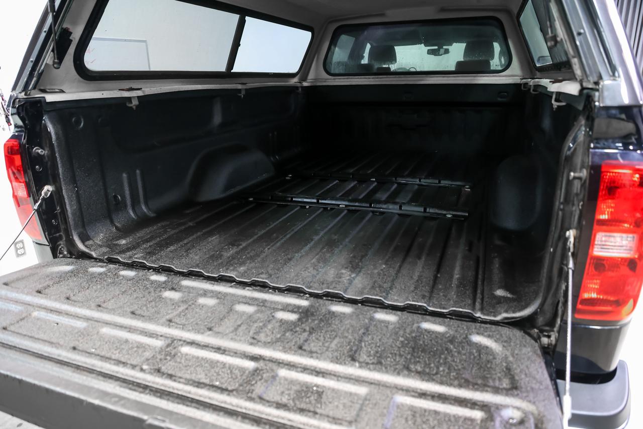 2016 Chevrolet SILVERADO 2500HD 4WD CREW CAB LT 6.0L V8 NOACCIDENT 6PASSENGER Photo