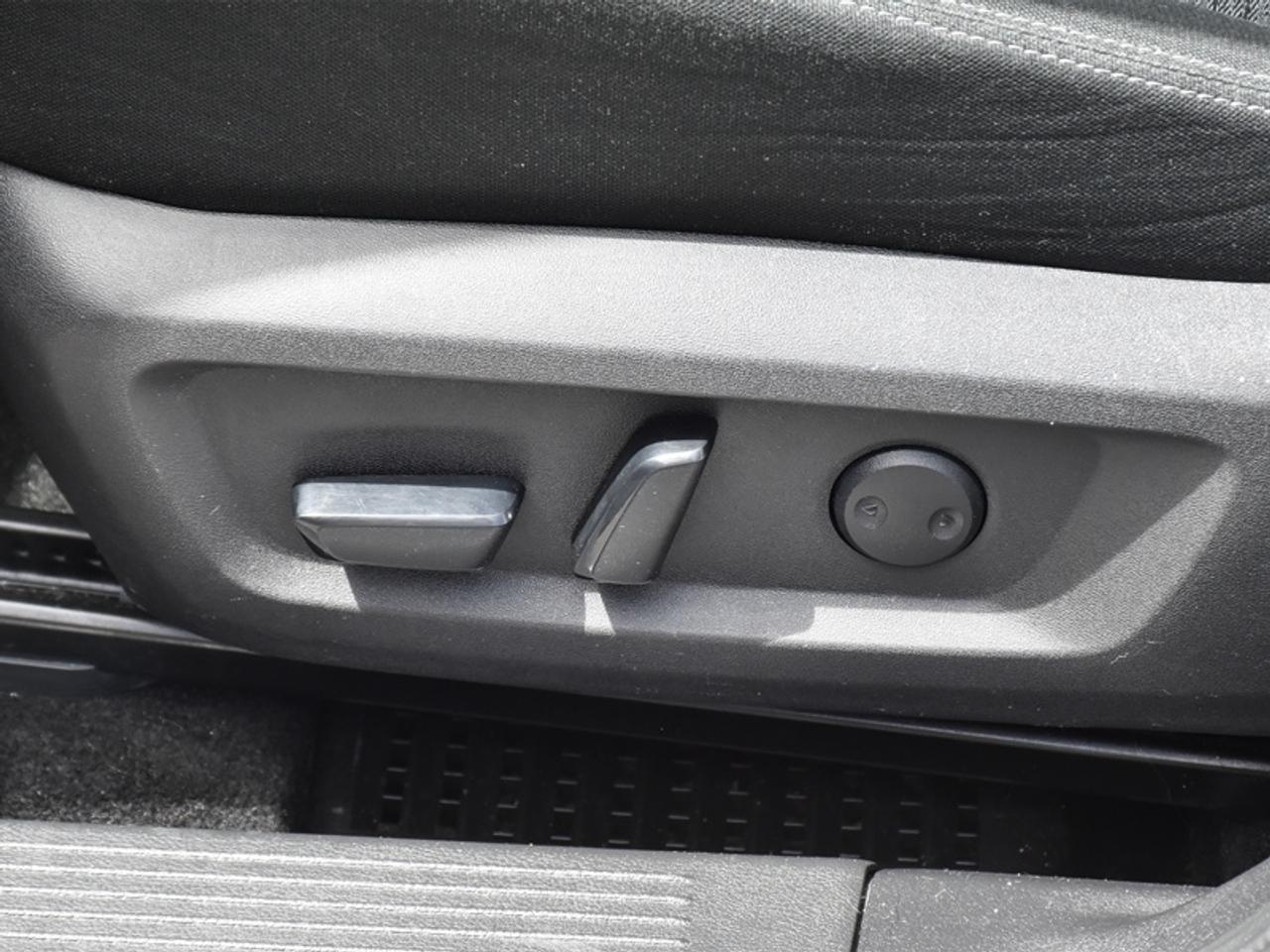 2023 Nissan Rogue SV Moonroof   Adaptive Cruise   Remote Start   360 Photo