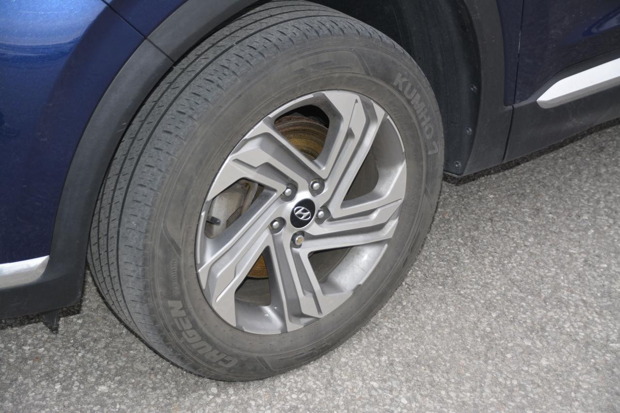 2023 Hyundai Santa Fe Preferred Photo