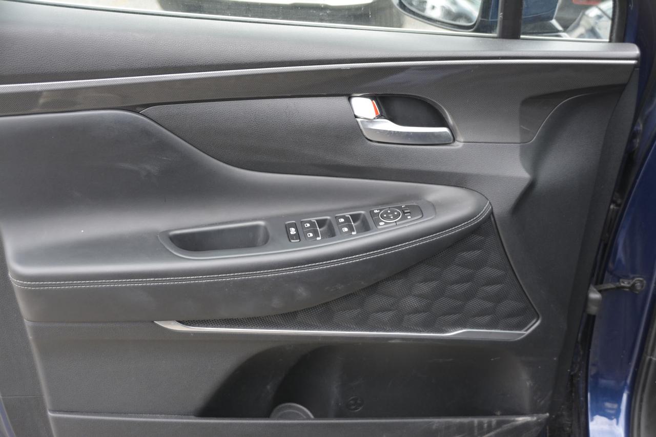 2023 Hyundai Santa Fe Preferred Photo