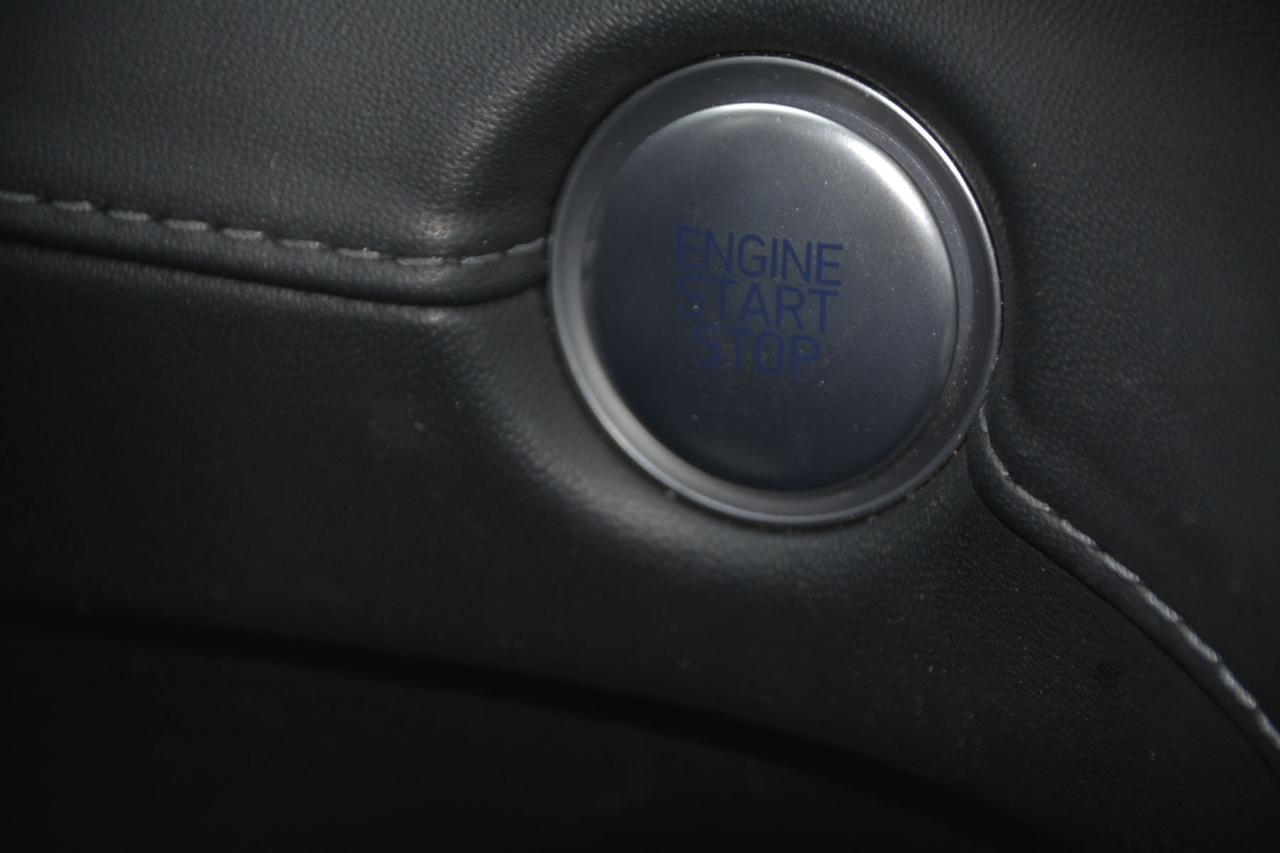 2023 Hyundai Santa Fe Preferred Photo
