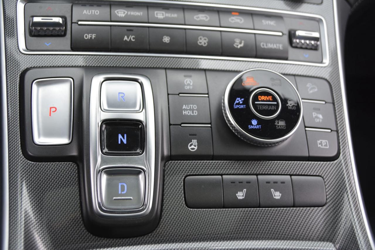 2023 Hyundai Santa Fe Preferred Photo