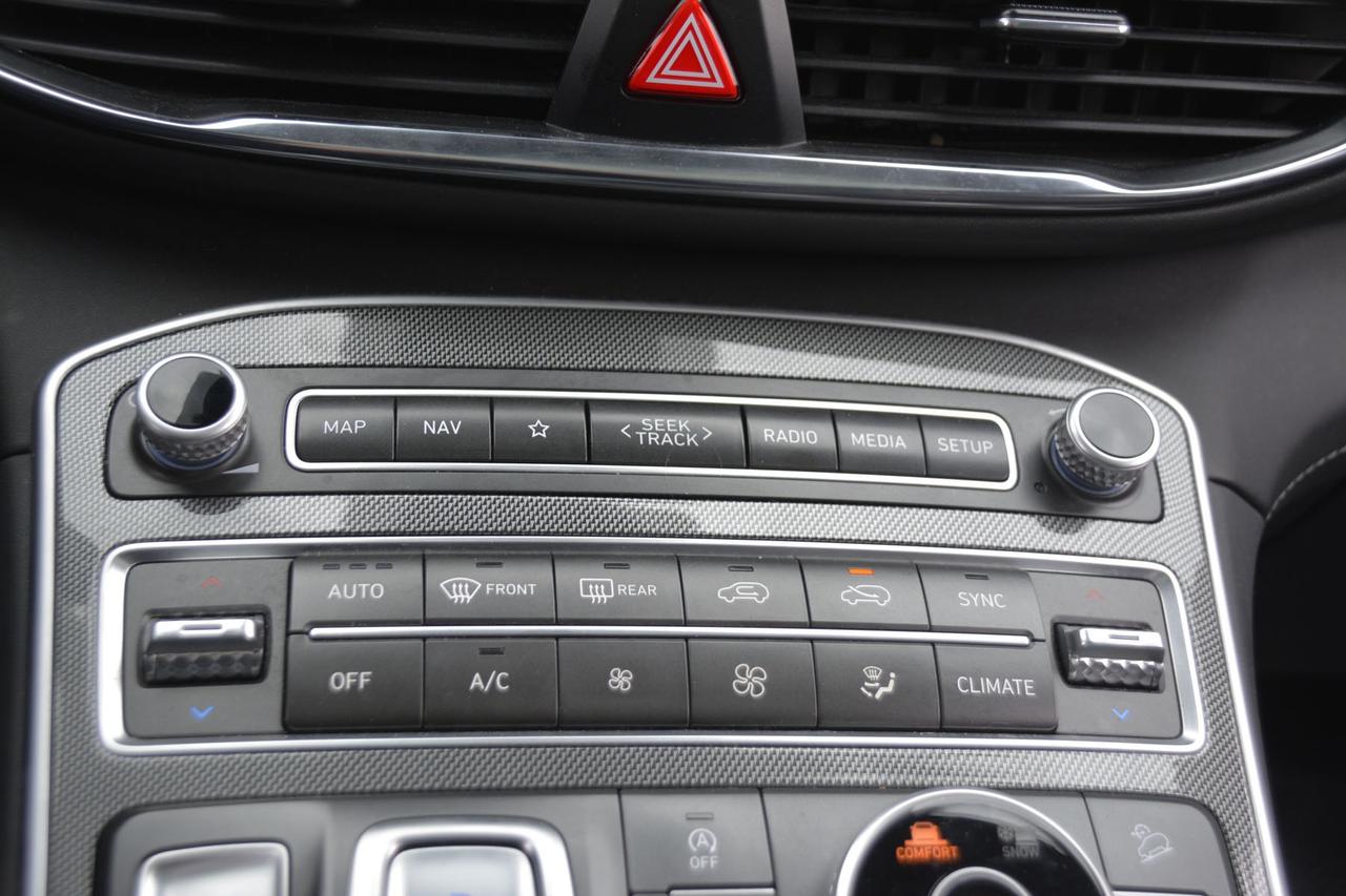 2023 Hyundai Santa Fe Preferred Photo