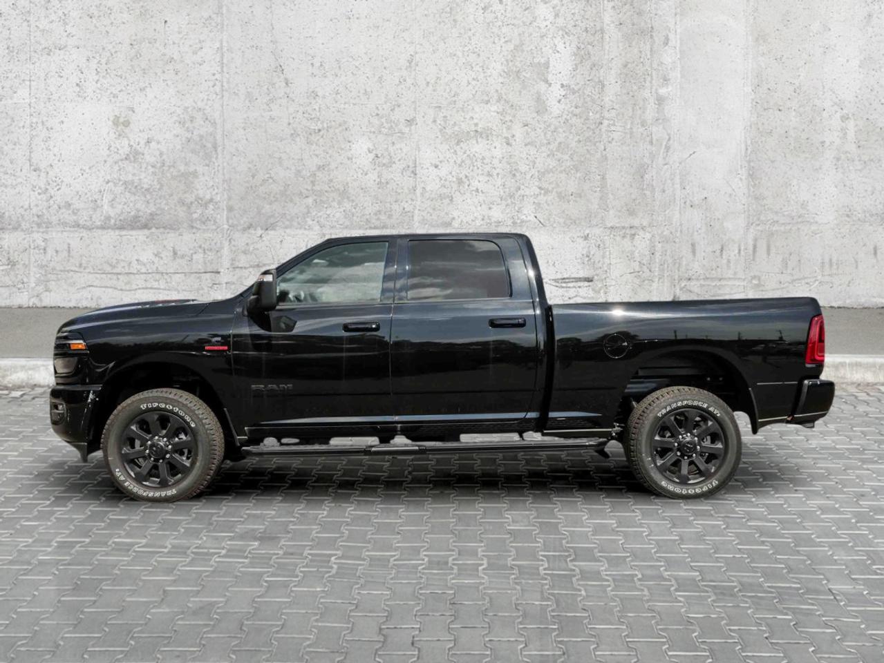 2025 RAM 2500 Laramie Photo