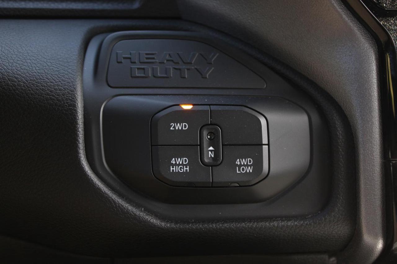 2025 RAM 2500 Laramie Crew Cab Night Edition 4x4  Gps SiriusXM B Photo