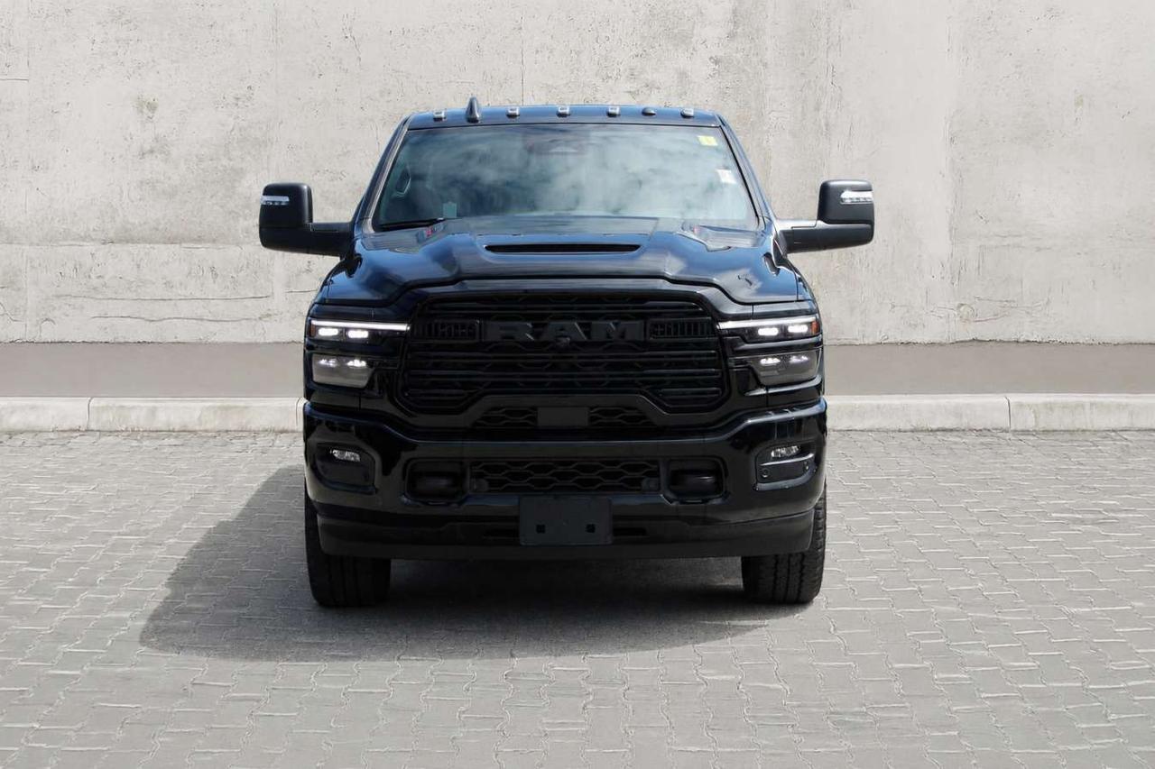 2025 RAM 2500 Laramie Crew Cab Night Edition 4x4  Gps SiriusXM B Photo5