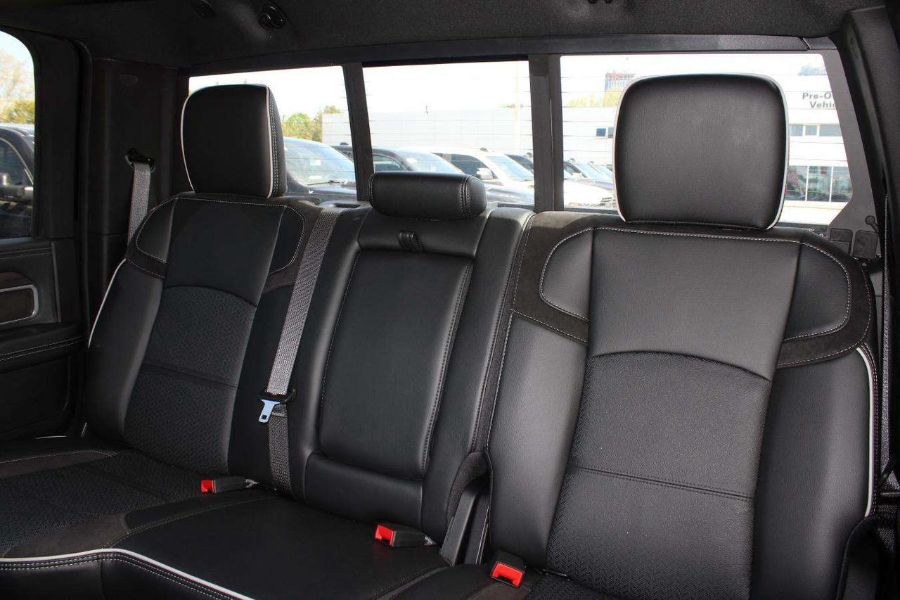 2025 RAM 2500 Laramie Crew Cab Night Edition 4x4  Gps SiriusXM B Photo