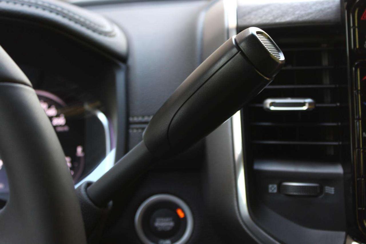 2025 RAM 2500 Laramie Crew Cab Night Edition 4x4  Gps SiriusXM B Photo