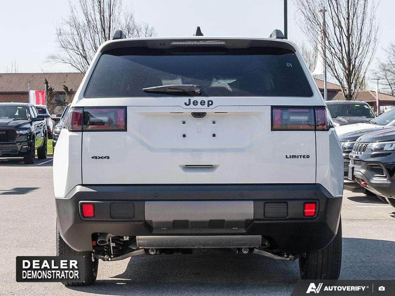2026 Jeep Cherokee Limited Photo4