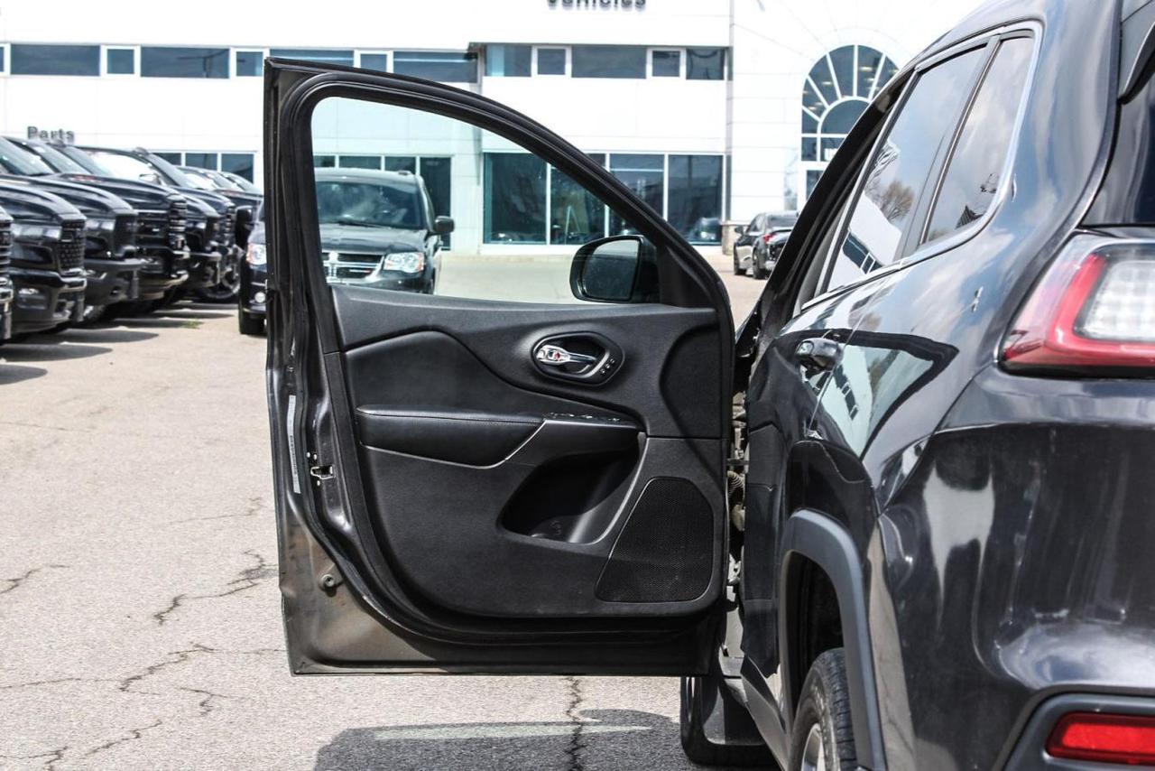 2020 Jeep Cherokee Limited Photo