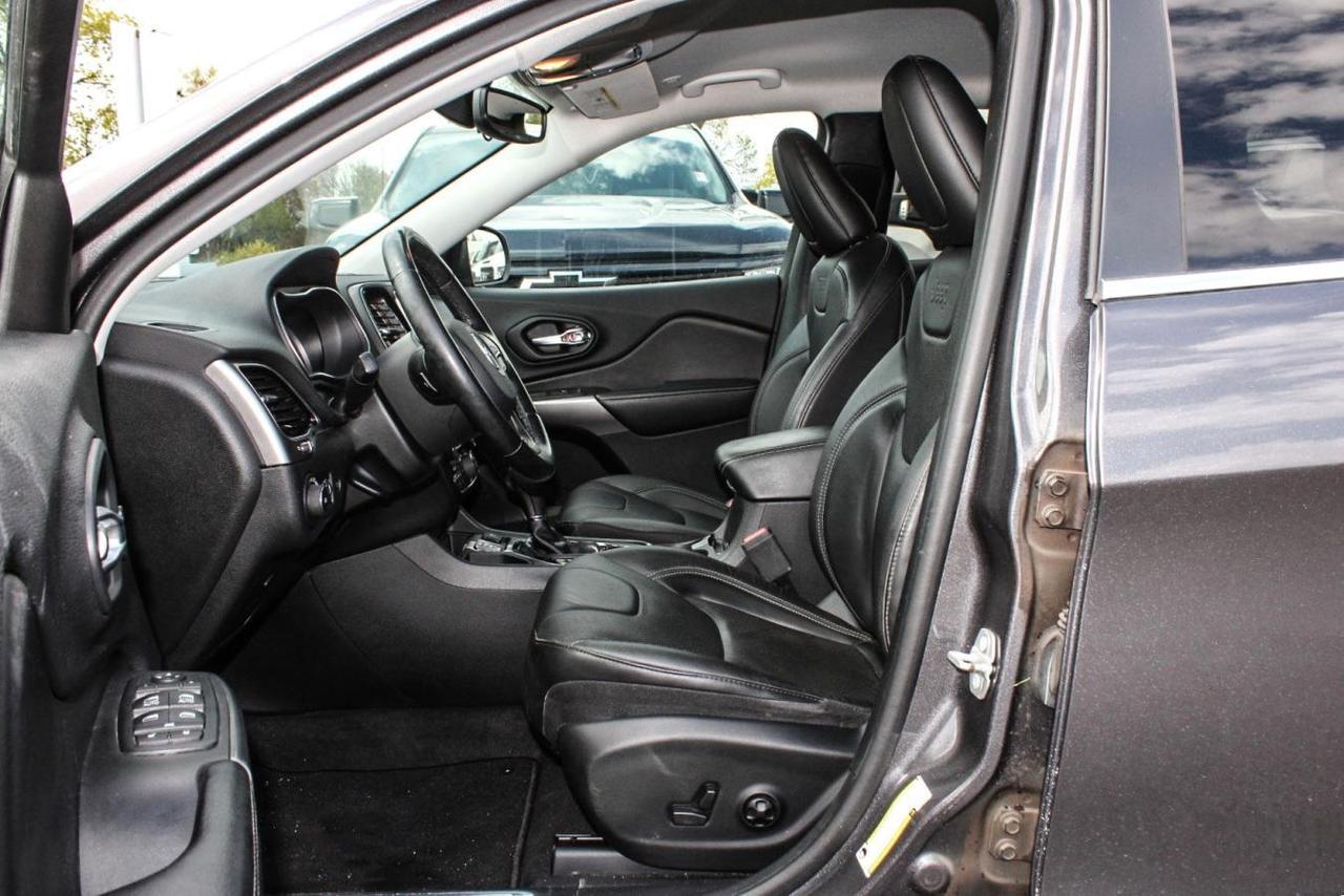2020 Jeep Cherokee Limited Photo