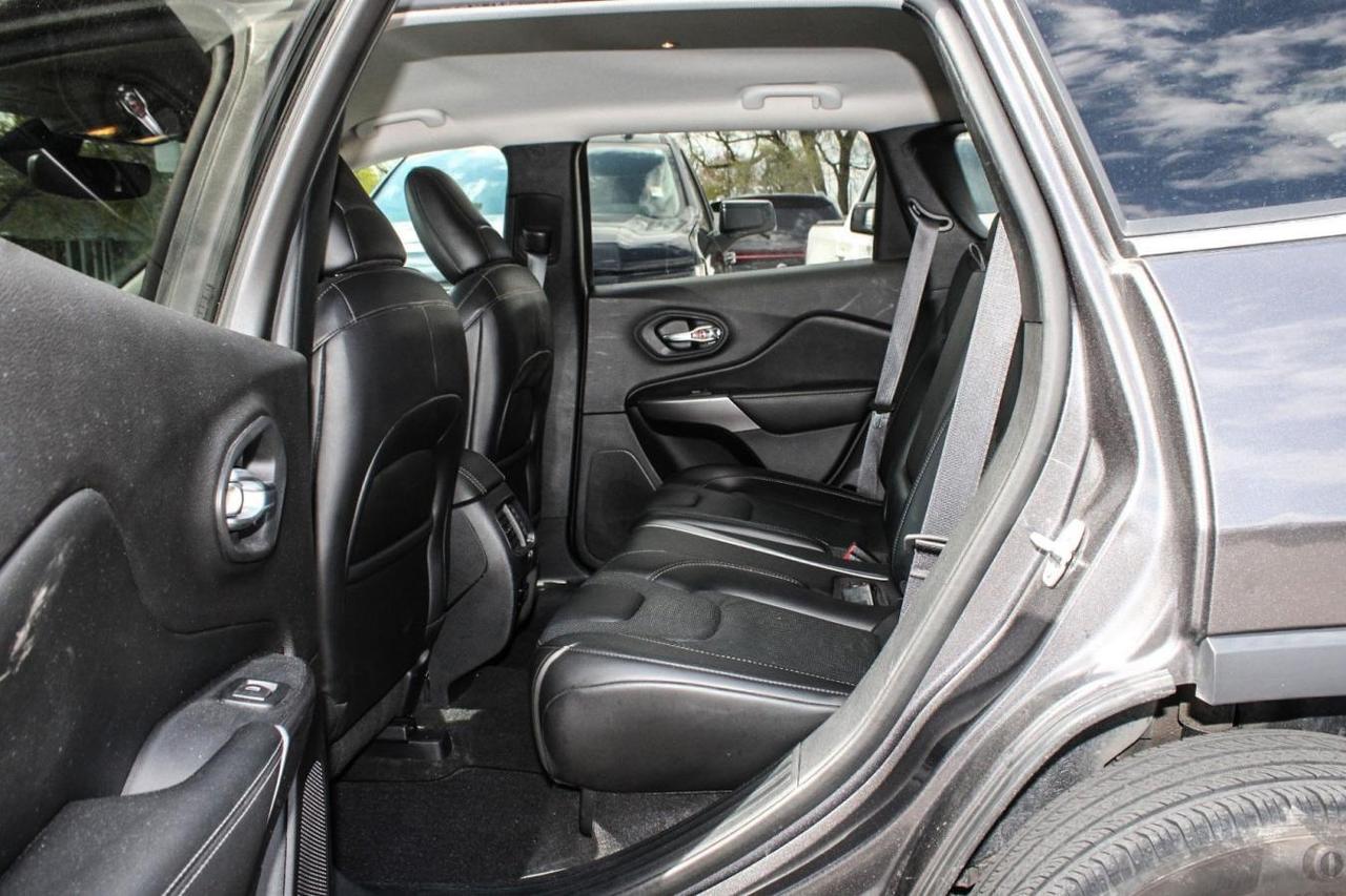 2020 Jeep Cherokee Limited Photo