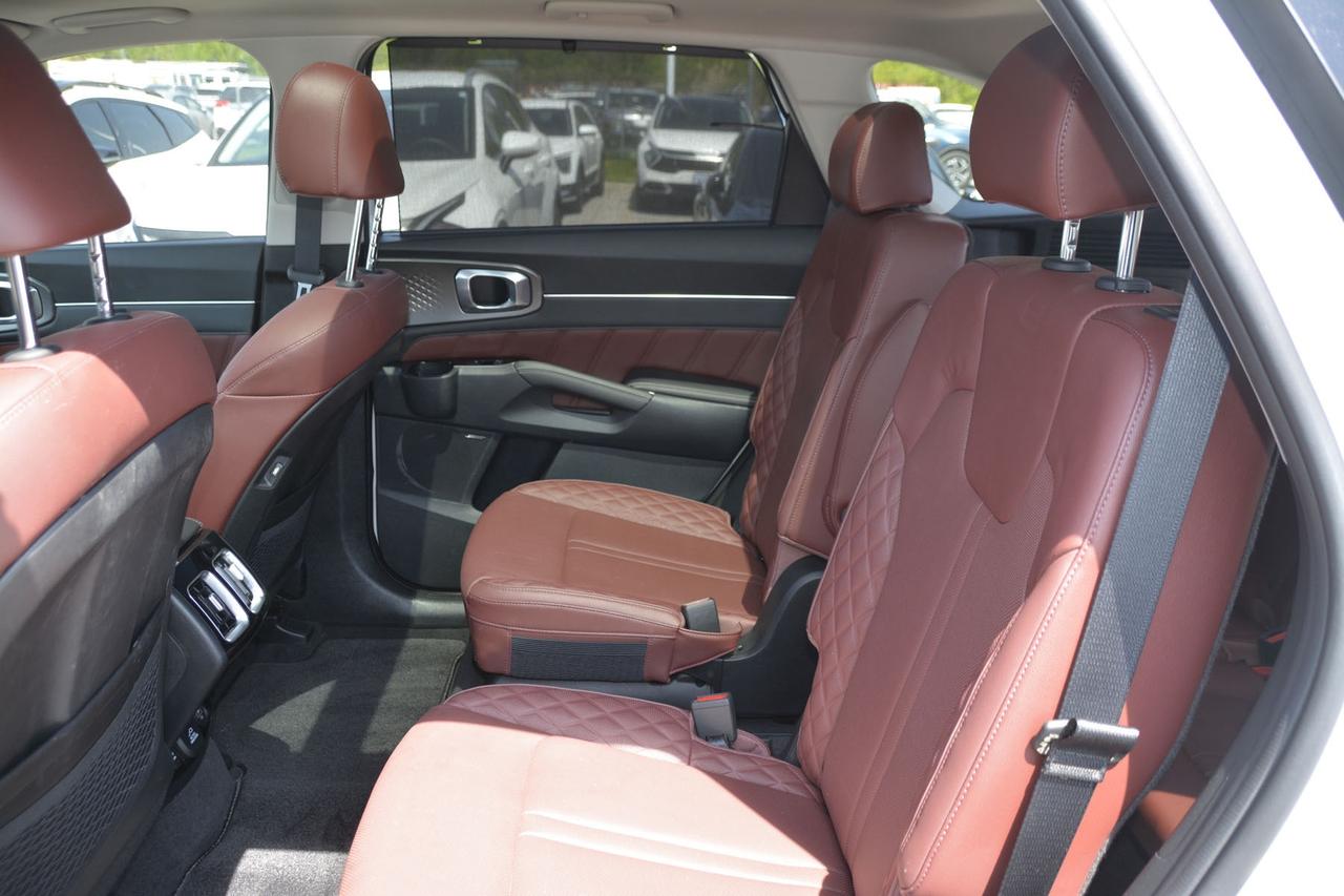 2023 Kia Sorento SX Photo