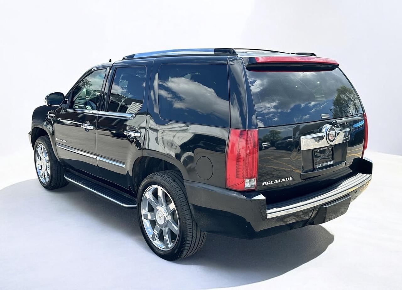 2007 Cadillac Escalade AWD ~ 7 PASSENGER ~ DVD ~ RUNS GREAT Photo