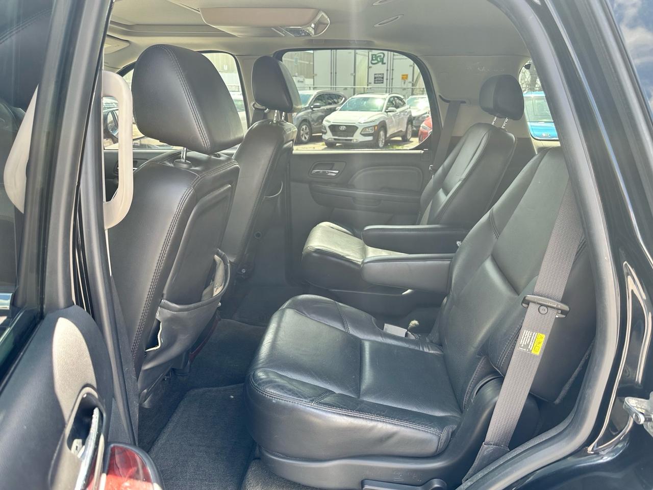 2007 Cadillac Escalade AWD ~ 7 PASSENGER ~ DVD ~ RUNS GREAT Photo