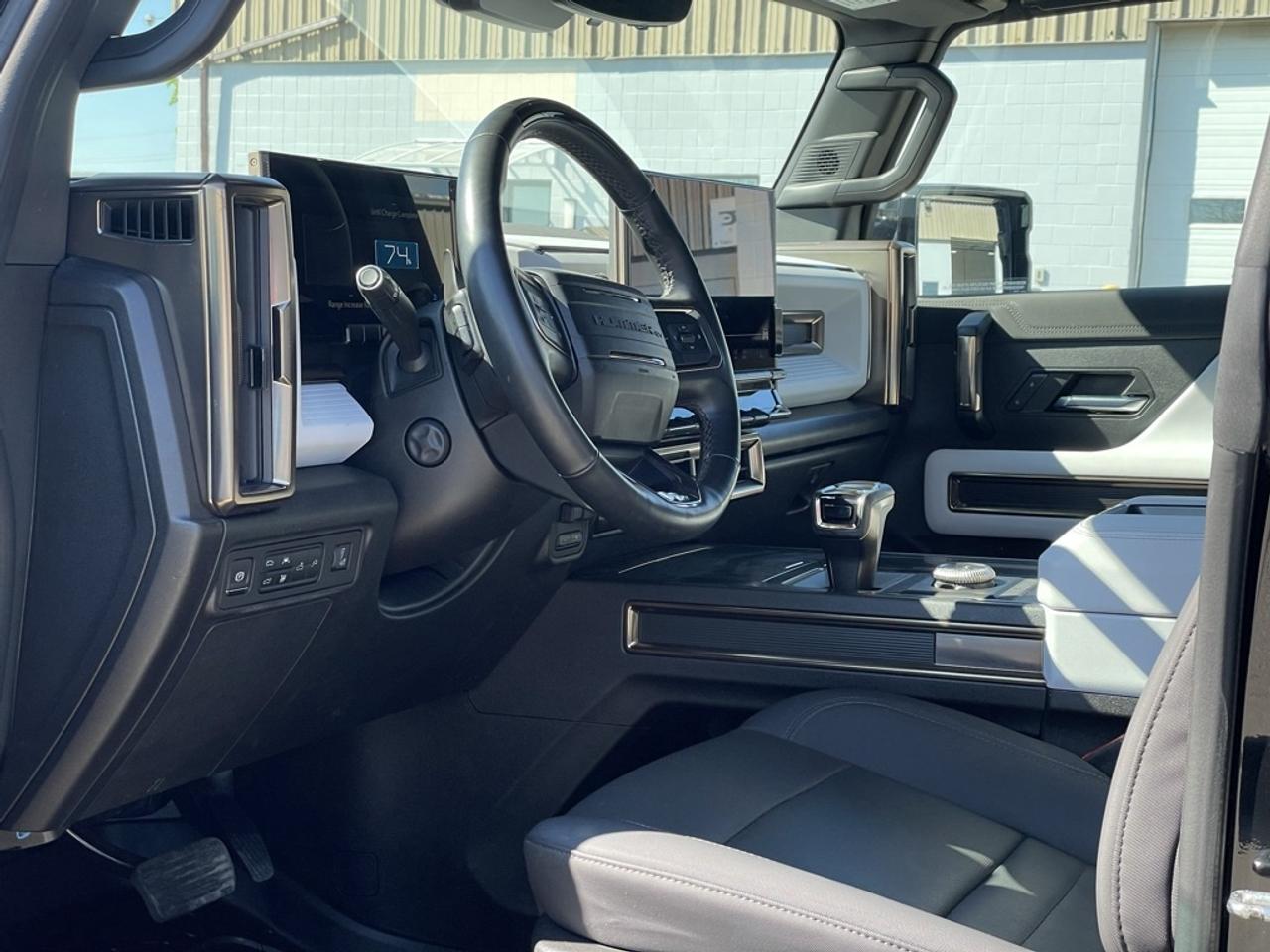 2024 GMC HUMMER EV Pickup e4WD Crew Cab 2X   Clean CARFAX Photo