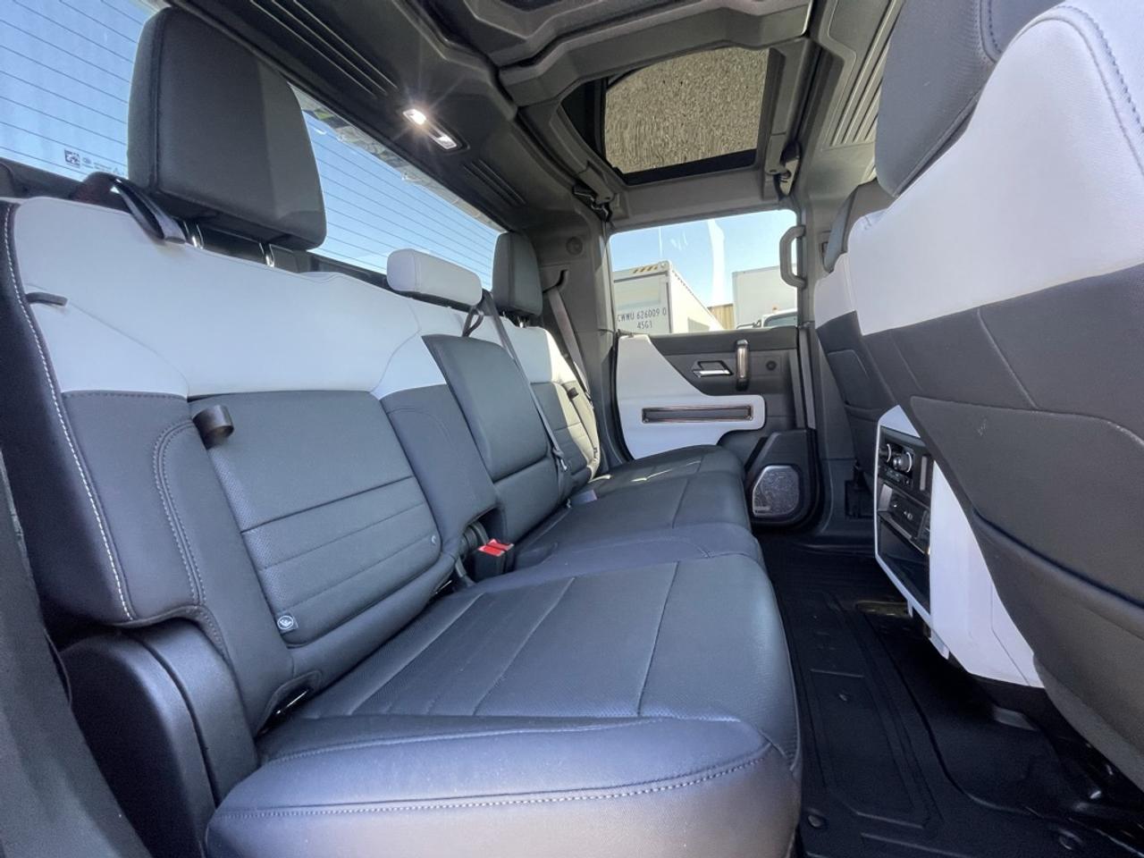 2024 GMC HUMMER EV Pickup e4WD Crew Cab 2X   Clean CARFAX Photo