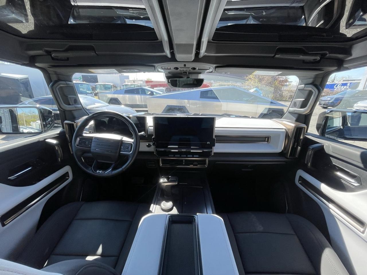 2024 GMC HUMMER EV Pickup e4WD Crew Cab 2X   Clean CARFAX Photo