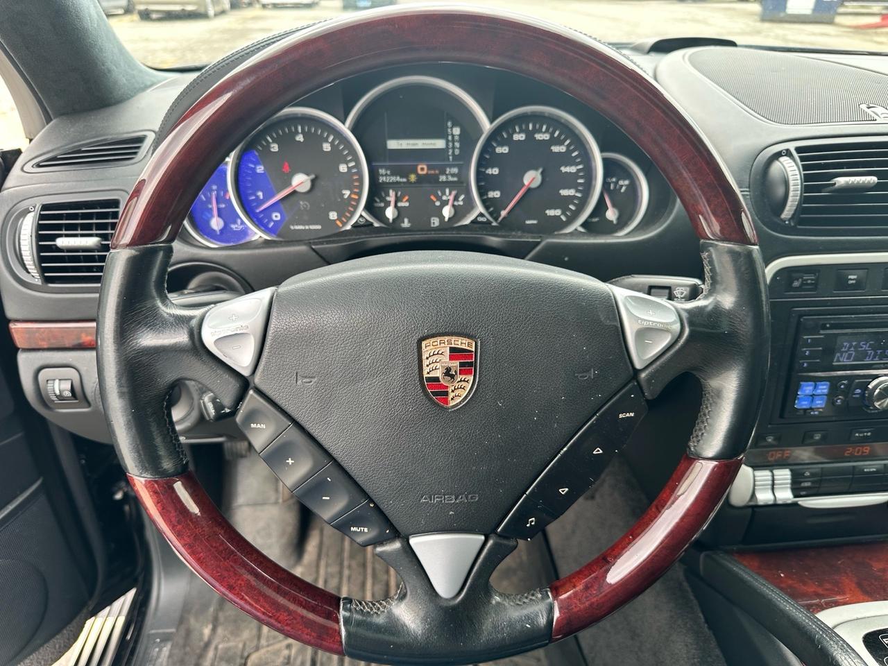 2006 Porsche Cayenne Turbo S ~ V8 twin-turbo ~ 514 hp ~ RUNS GREAT Photo