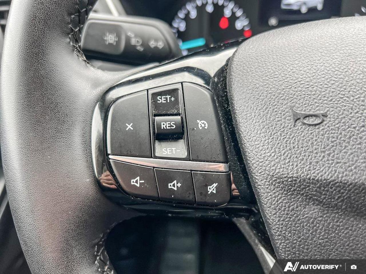 2022 Ford Escape SE   HTD STEER WHEEL   HTD FRNT SEATS Photo
