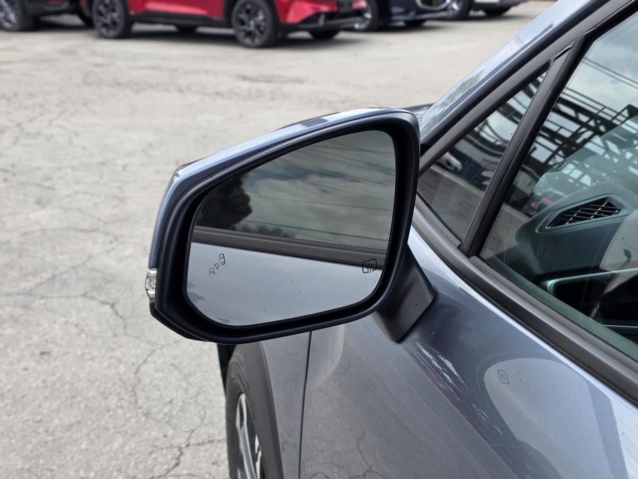 2024 Toyota Corolla Cross Awd sunroof 1 Photo