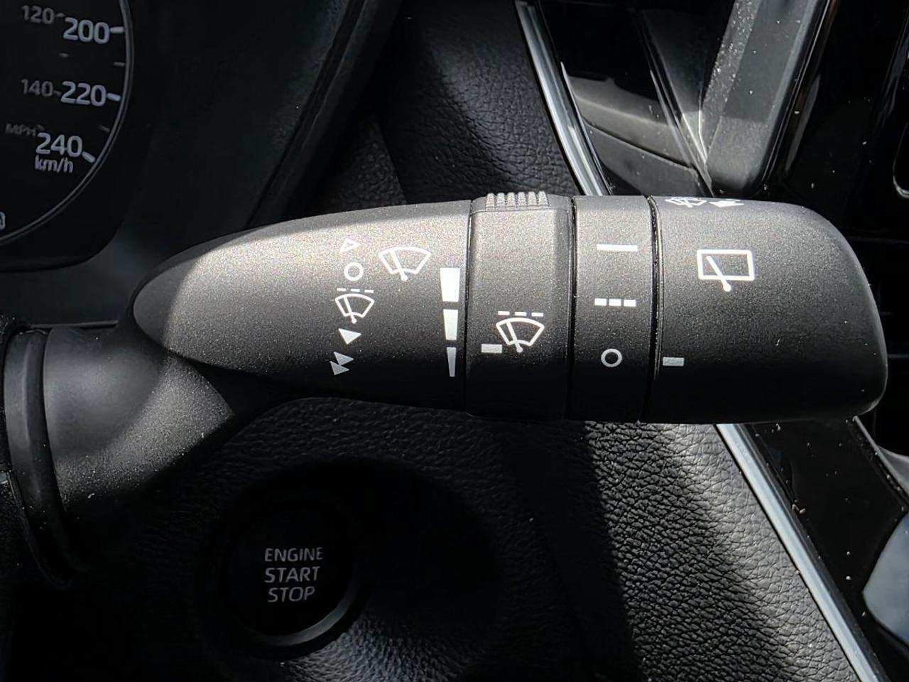 2024 Toyota Corolla Cross Awd sunroof 1 Photo