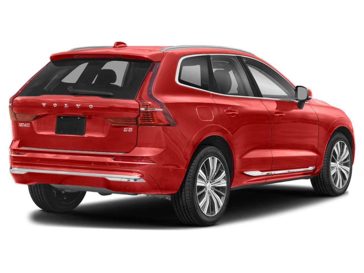 2022 Volvo XC60 B6 Momentum Photo