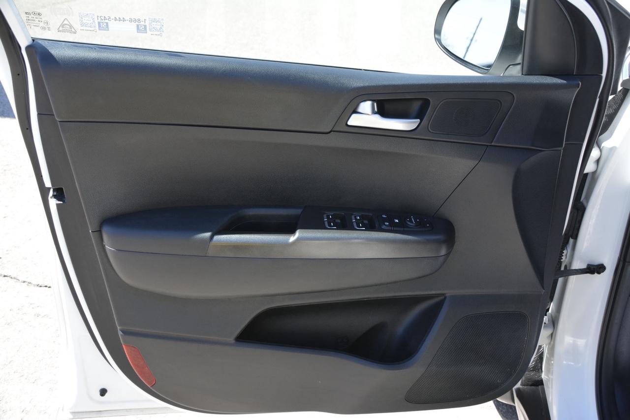 2022 Kia Sportage LX Photo