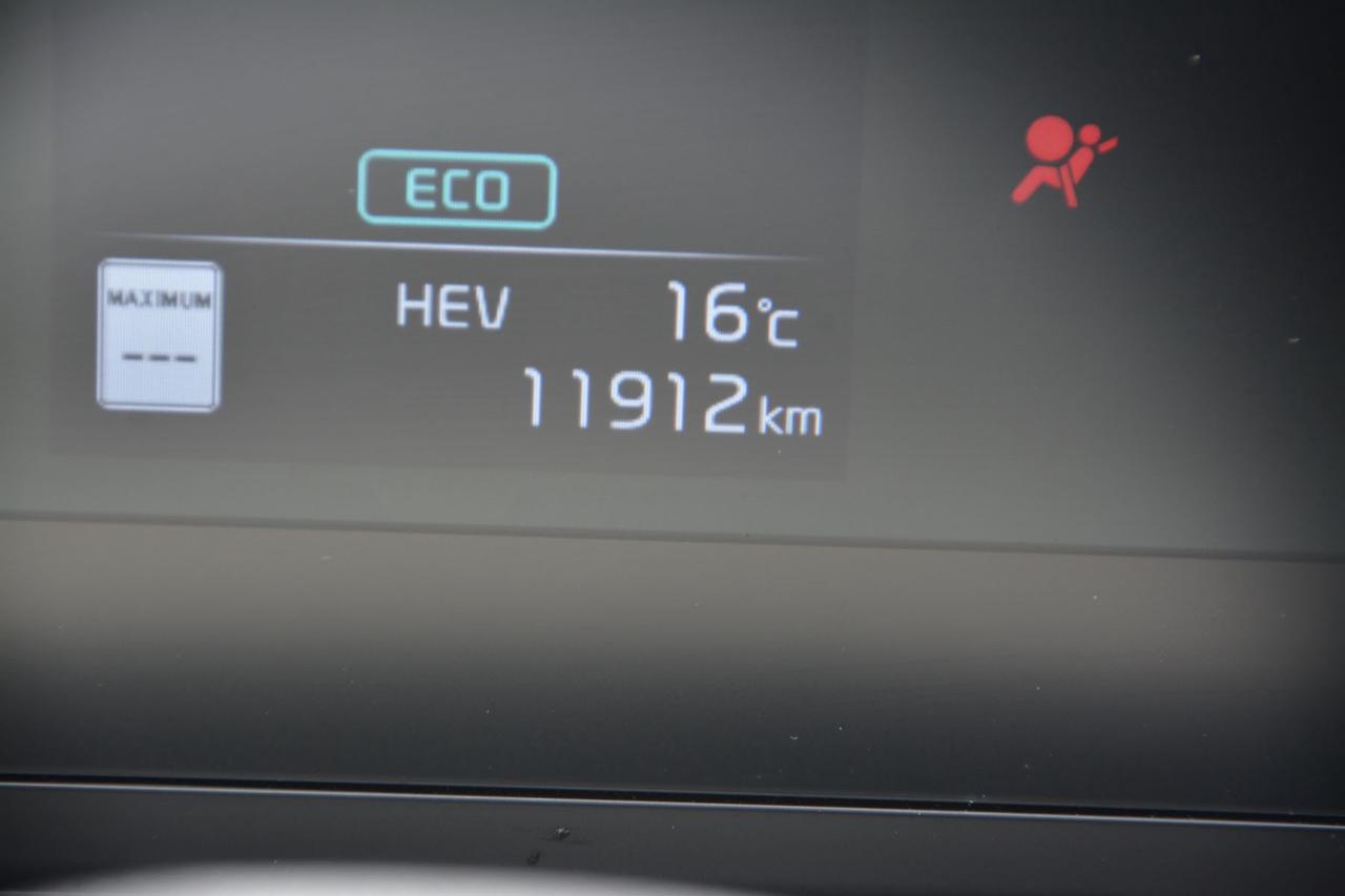 2025 Kia Niro Plug-In Hybrid LX Photo