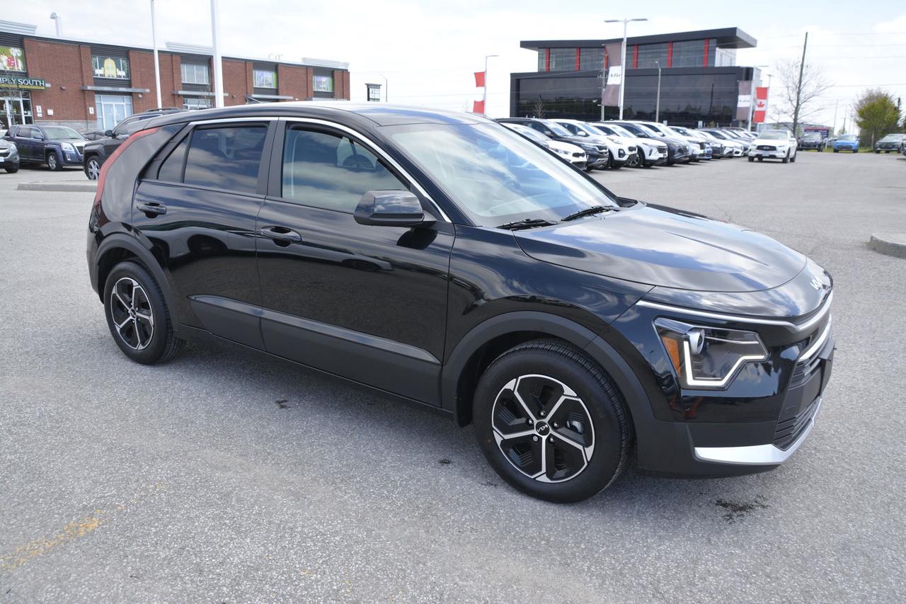2025 Kia Niro Plug-In Hybrid LX Photo