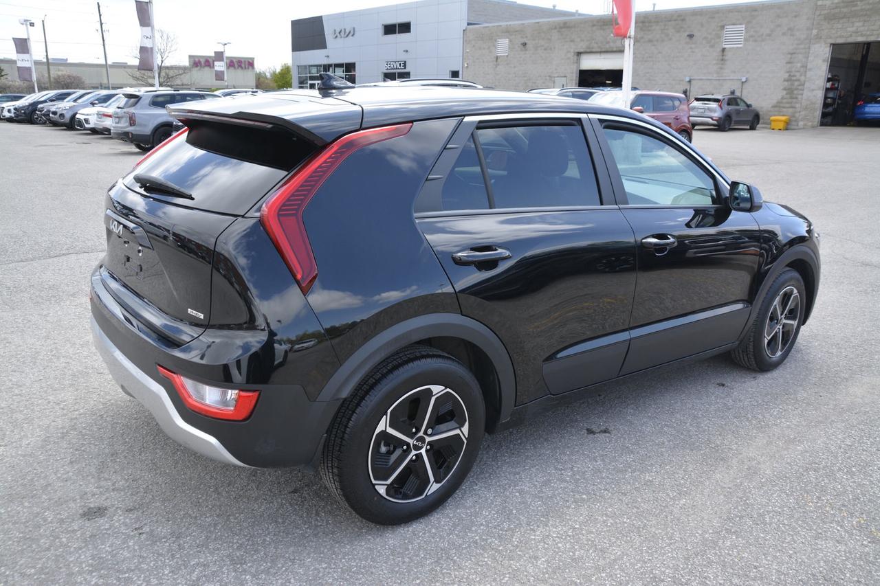 2025 Kia Niro Plug-In Hybrid LX Photo