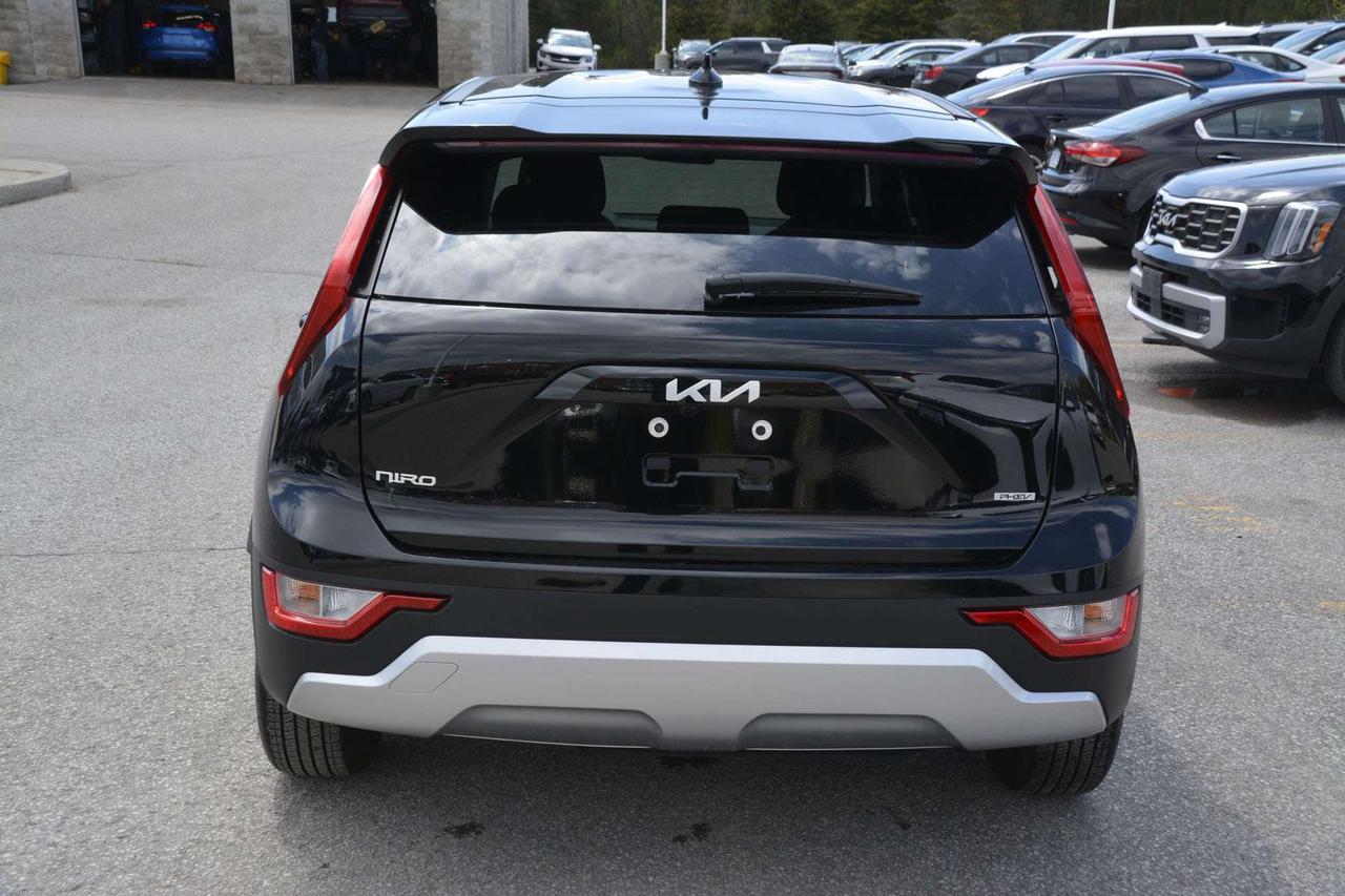 2025 Kia NIRO LX Photo