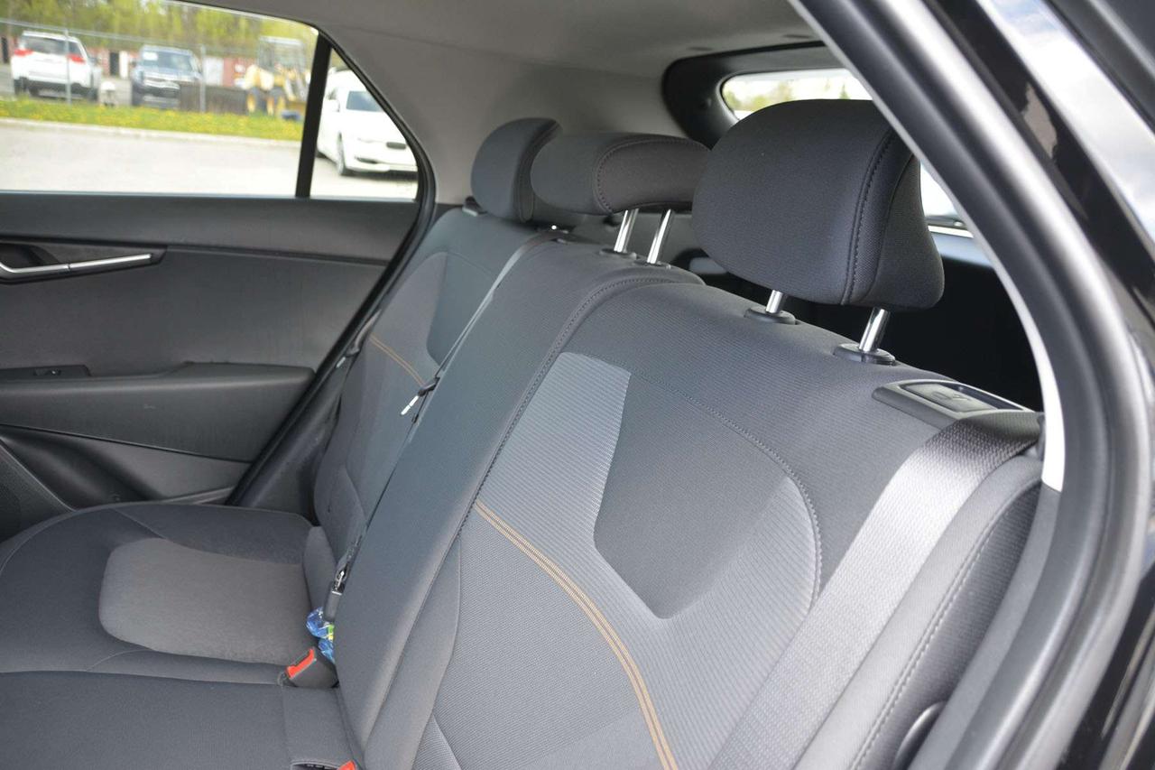 2025 Kia NIRO LX Photo