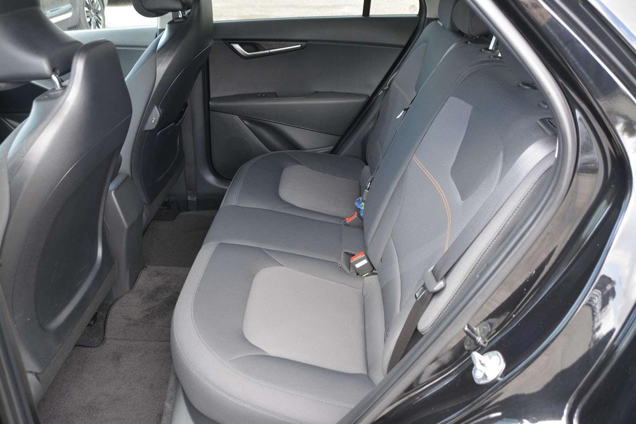 2025 Kia NIRO LX Photo