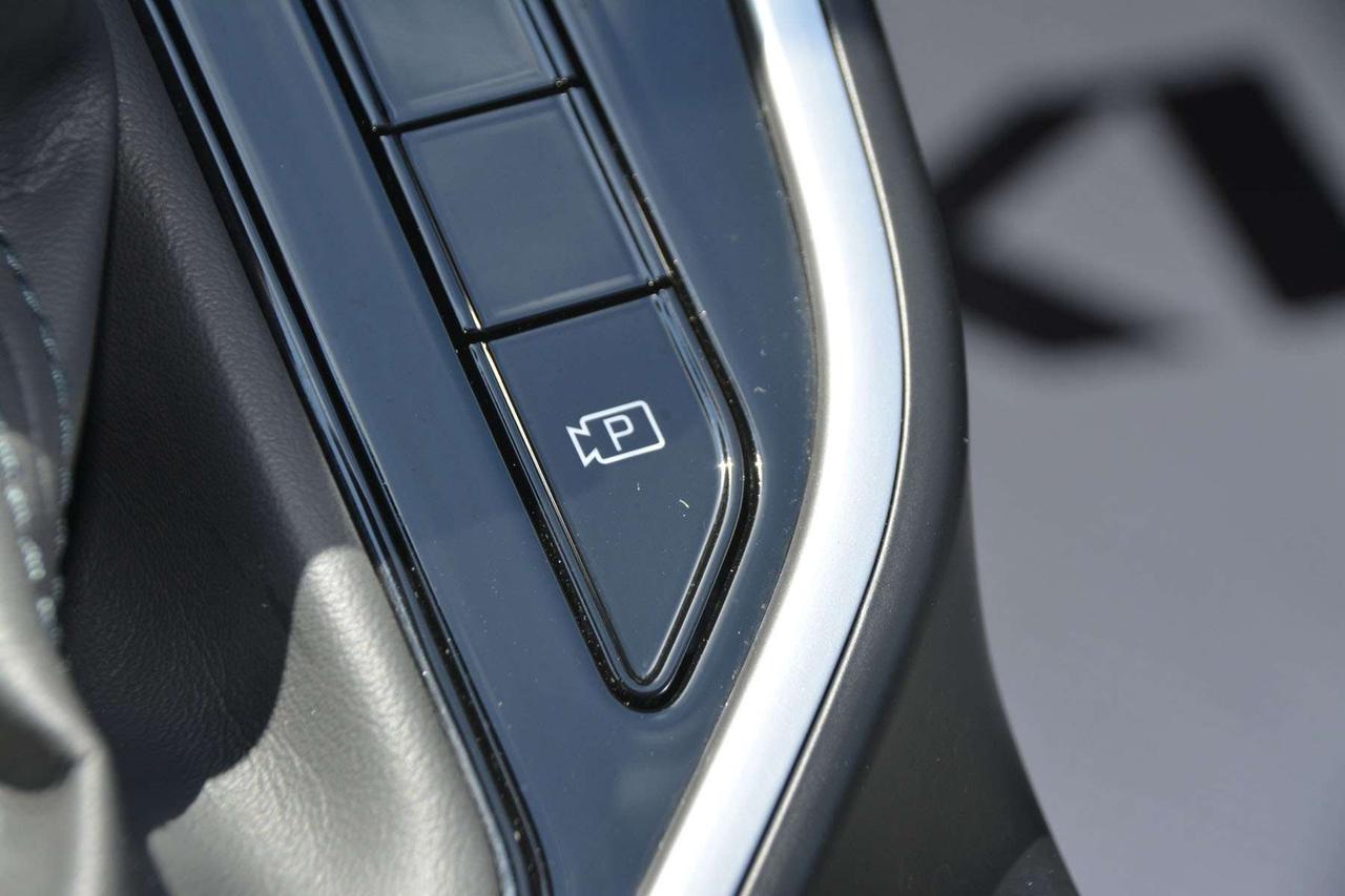 2025 Kia NIRO LX Photo