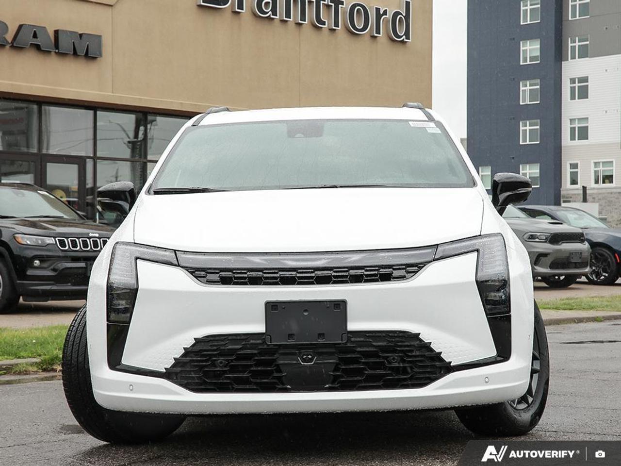 2027 Chrysler Pacifica Select Front-Wheel Drive Passenger Van Photo