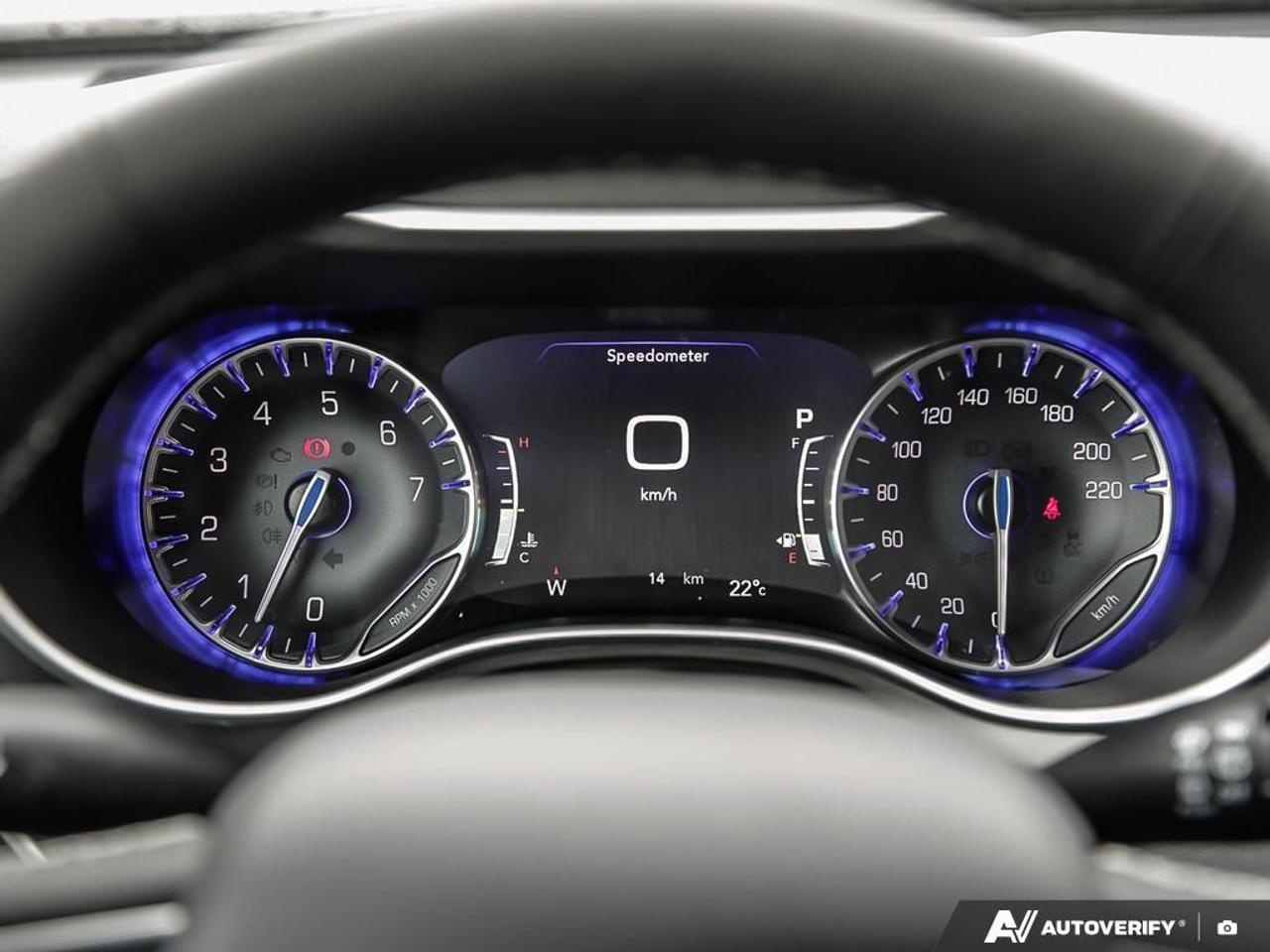 2027 Chrysler Pacifica Select Front-Wheel Drive Passenger Van Photo