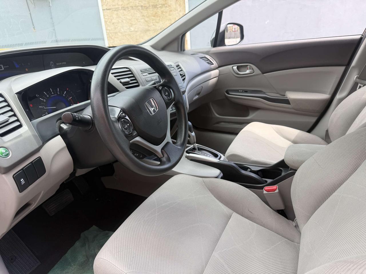 2012 Honda Civic !! SOLD SOLD SOLD ONLY 95264 KMS !! NO ACCIDENTS Photo