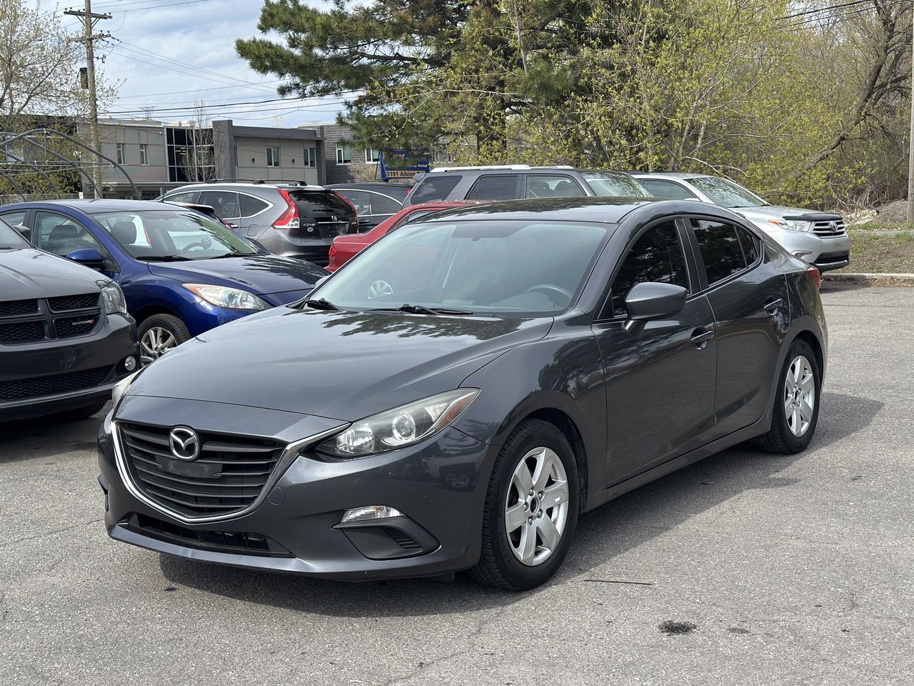 2015 Mazda MAZDA3 I Sport Photo2