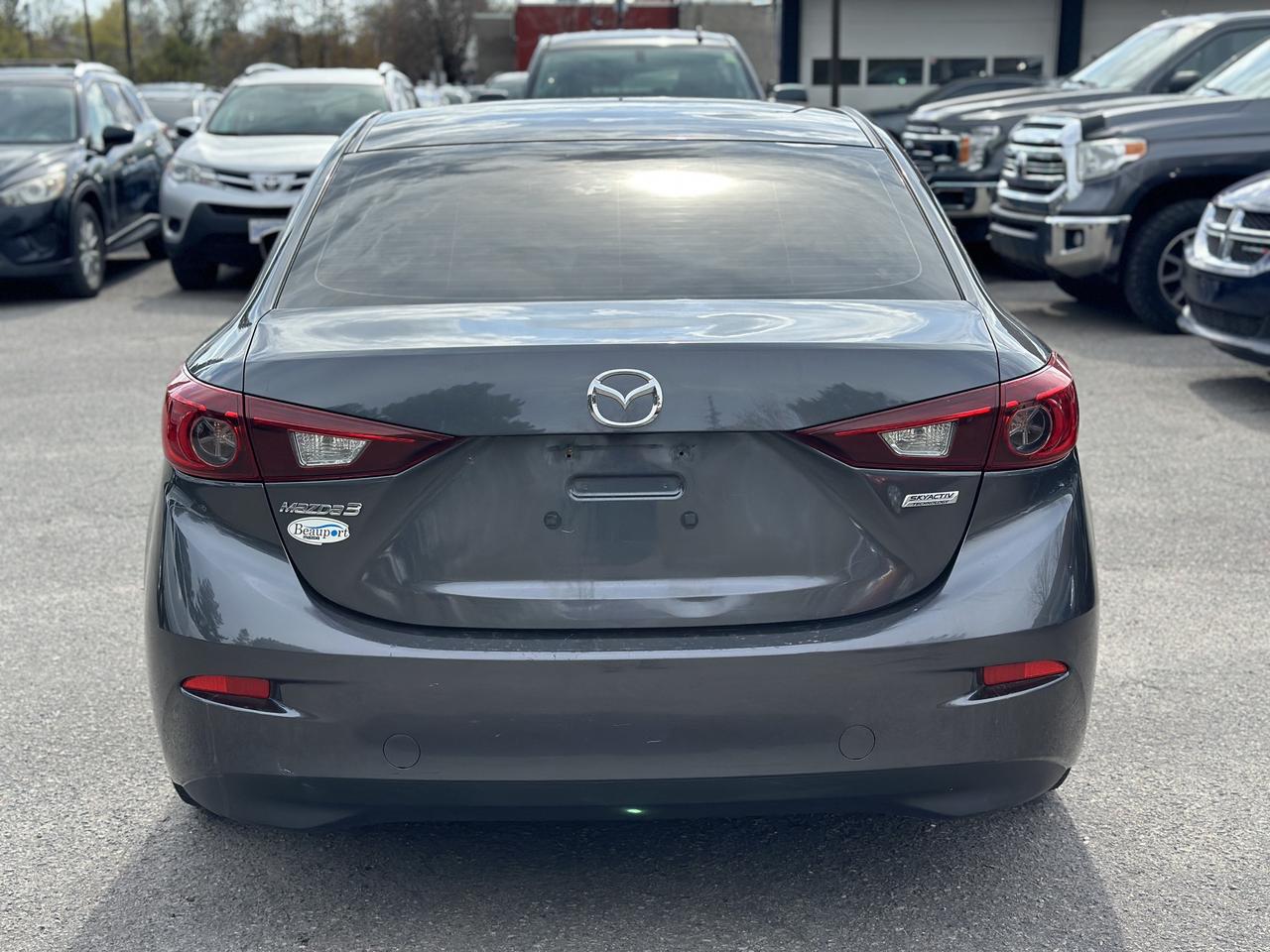 2015 Mazda MAZDA3 I Sport Photo