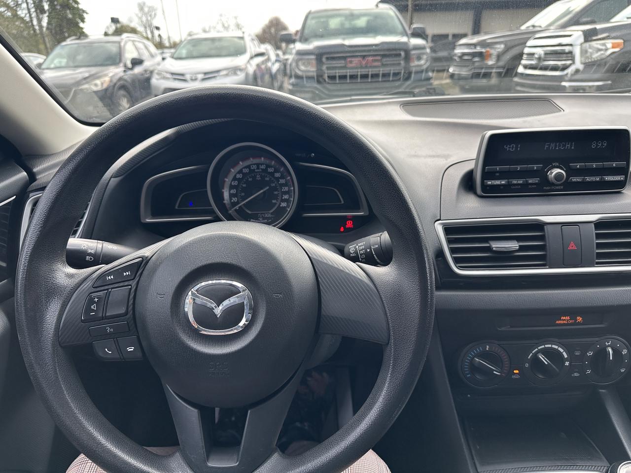 2015 Mazda MAZDA3 I Sport Photo
